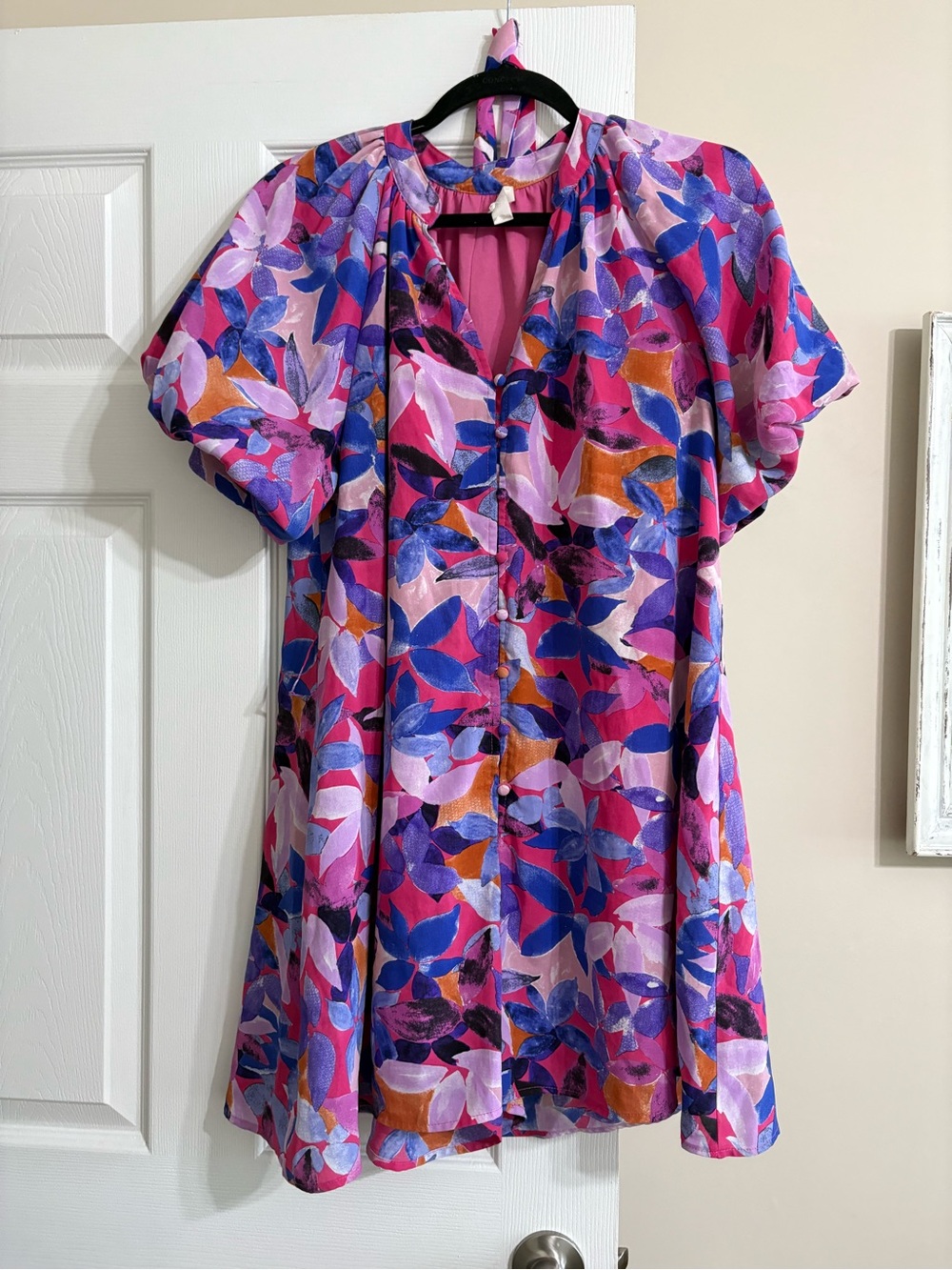 Entro Floral Romper Size M Pink Blue Purple Button Front women’s